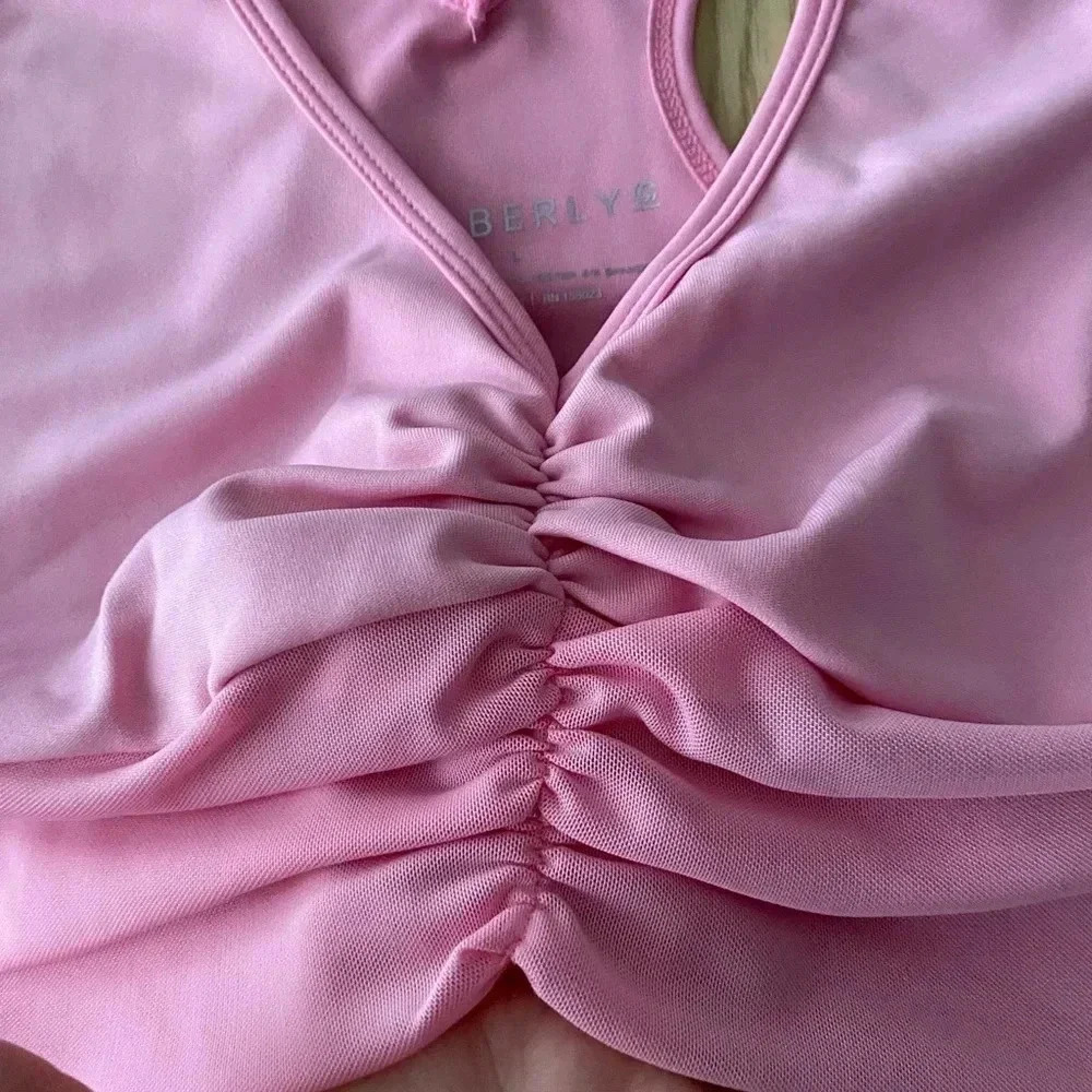 🆕Kimberly Pink Mesh Insert Rushed Sport Set L🆕 - Picture 8 of 11